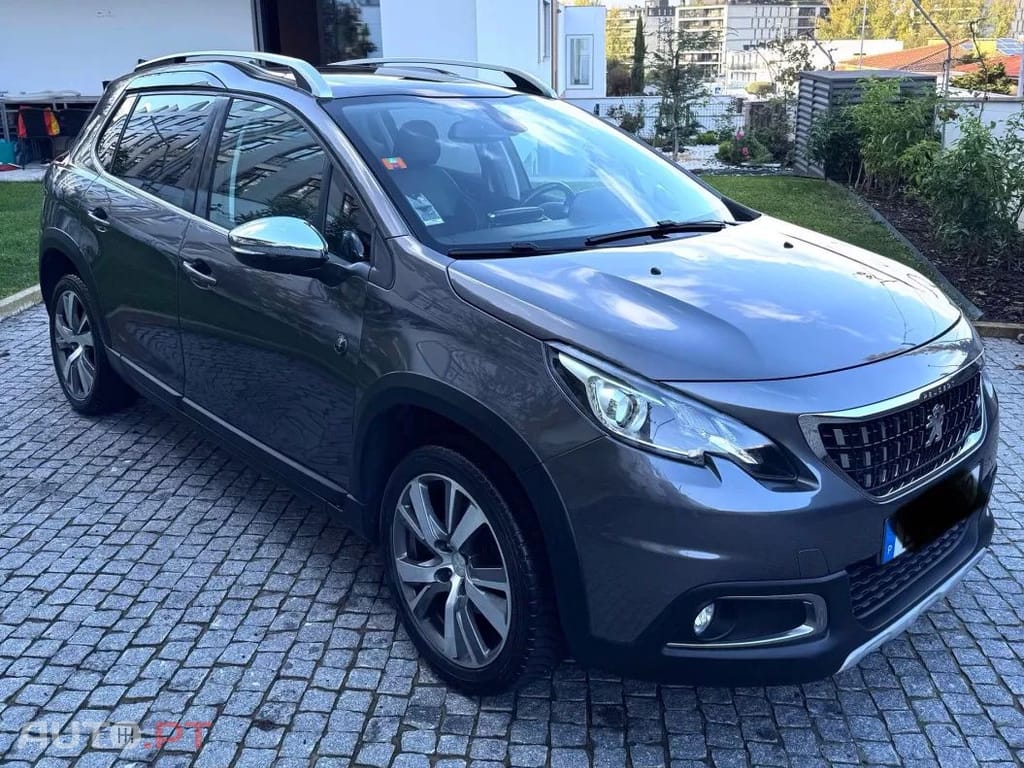 Peugeot 2008 1.2 PureTech Crossway