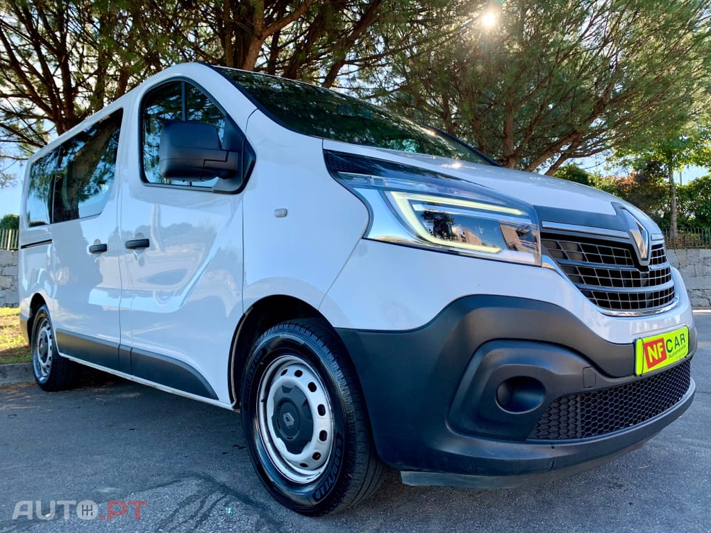 Renault Trafic 9 Lugares