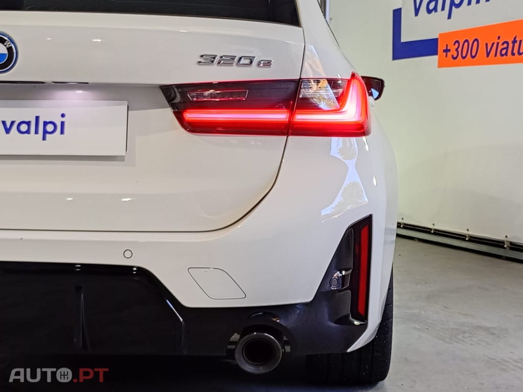 BMW 320 Touring Pack M
