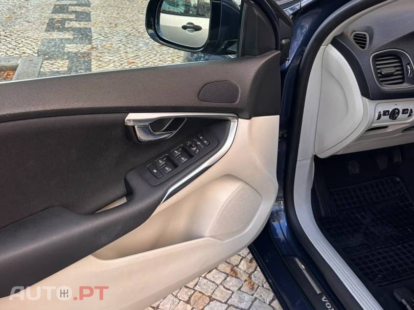 Volvo V40 D2 You