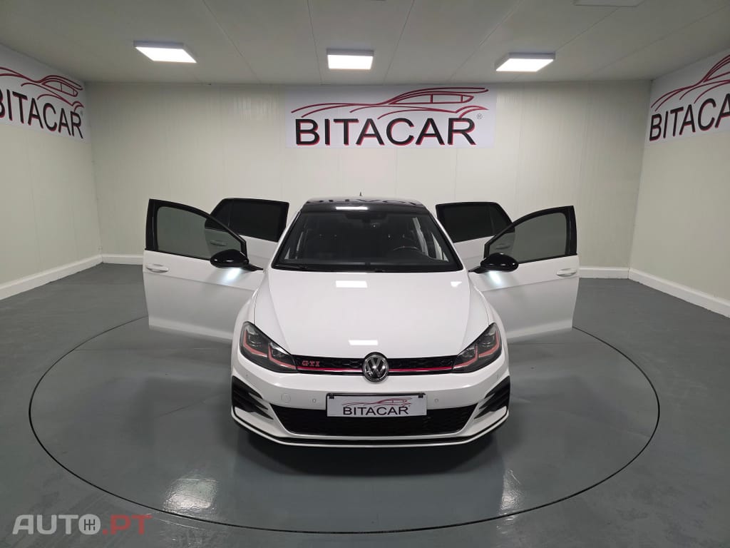 Volkswagen Golf 2.0 TSI GTI DSG Performance