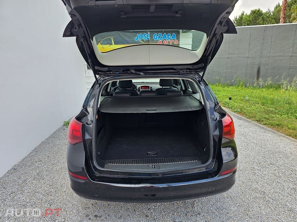 Opel Astra Caravan 1.7 CDTi Cosmo Plus
