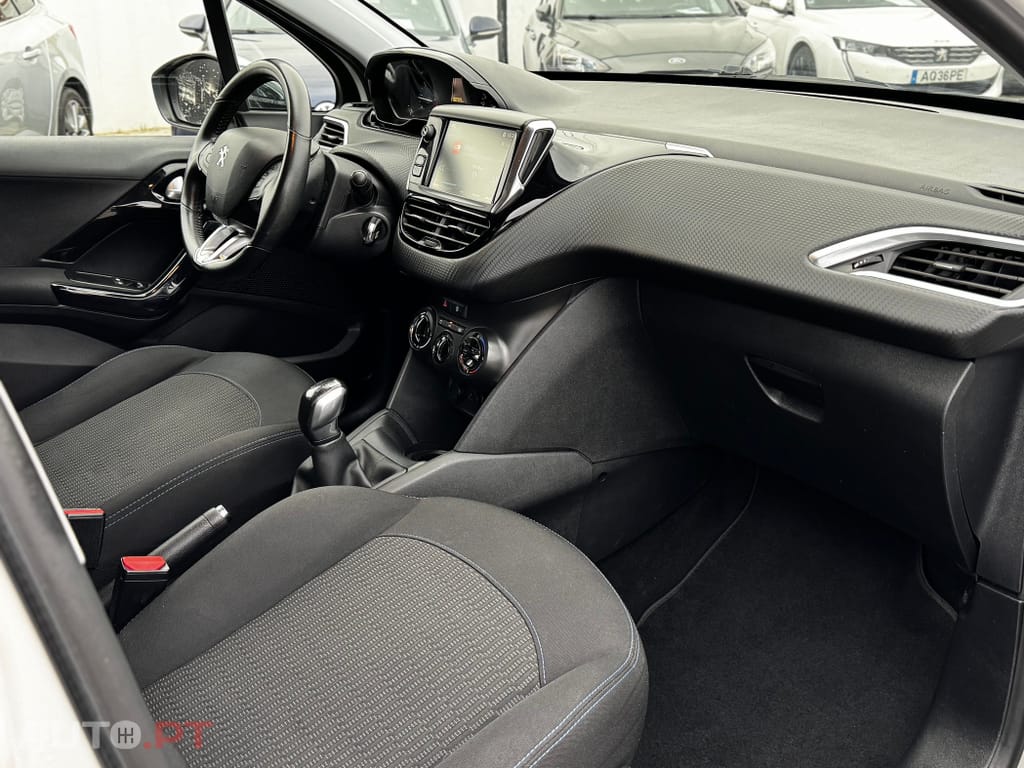 Peugeot 208 1.2 PureTech Style