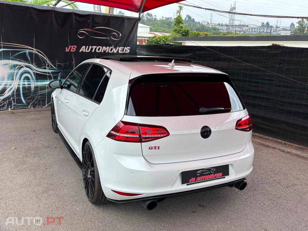 Volkswagen Golf 2.0 TSi GTi DSG Performance