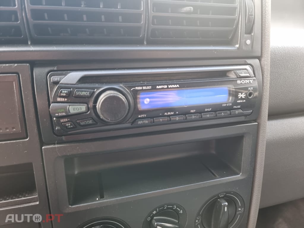 Volkswagen Transporter 2.4 D C. Dupla