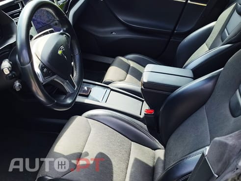 Tesla Model S 75 Extras