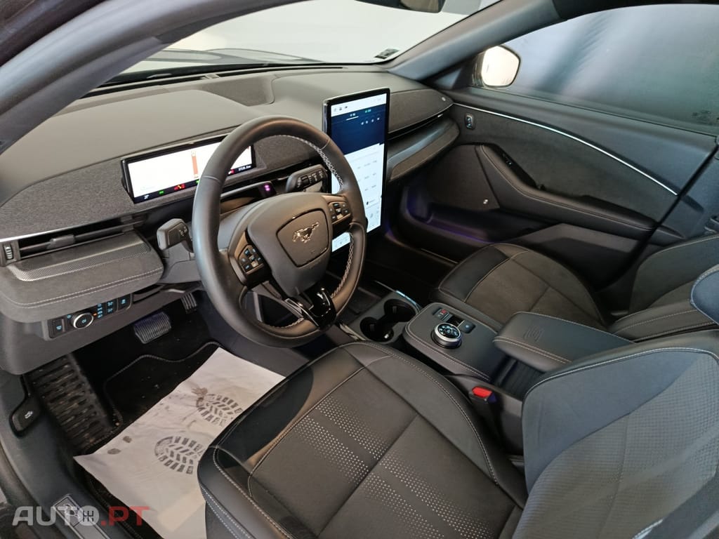 Ford Mustang Mach-E 98.7 kWh GT AWD