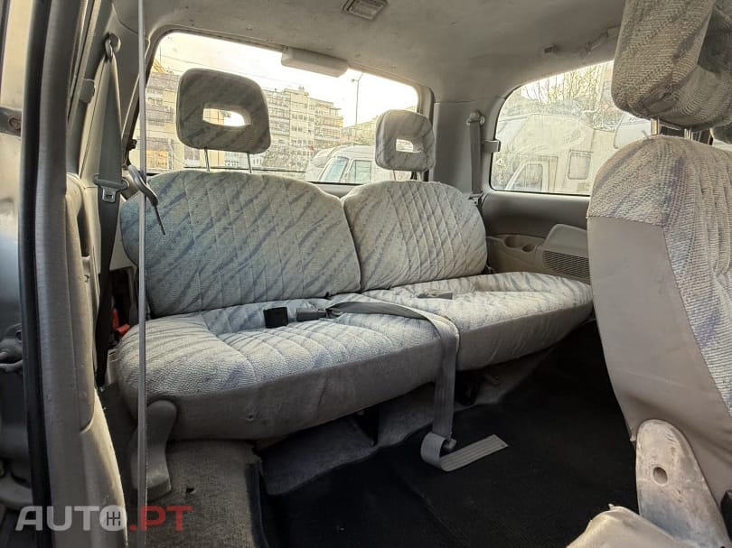 Mitsubishi Space Gear 2.5 TD GLX