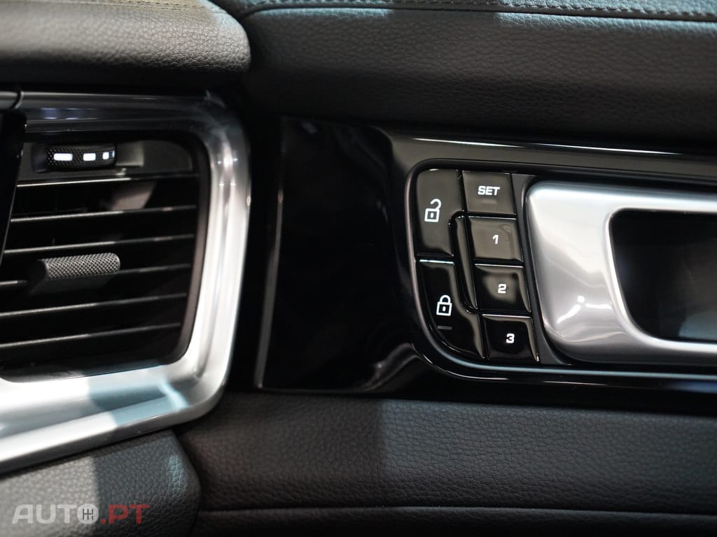 Porsche Panamera 4 E-Hybrid