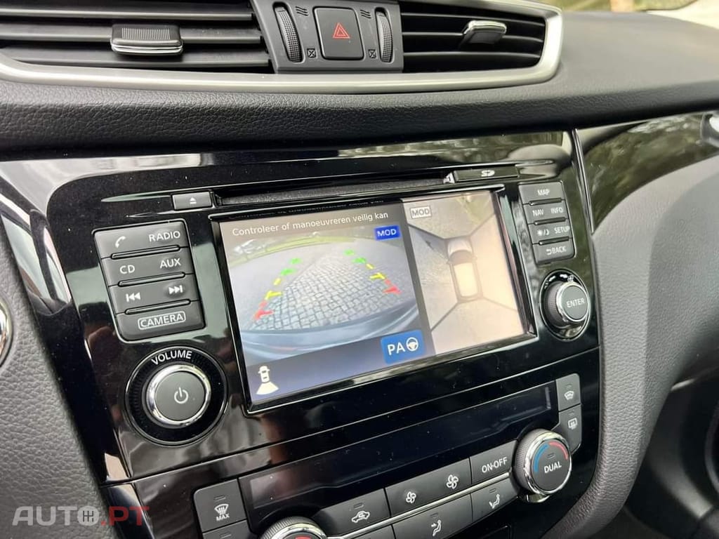 Nissan Qashqai 1.5 dCi Tekna Premium Pele