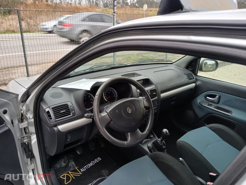 Renault Clio 1.2 16V