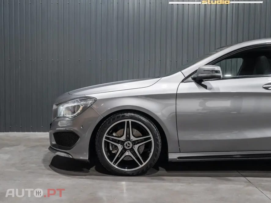 Mercedes-Benz CLA 220 d Shooting Brake AMG Line Aut.