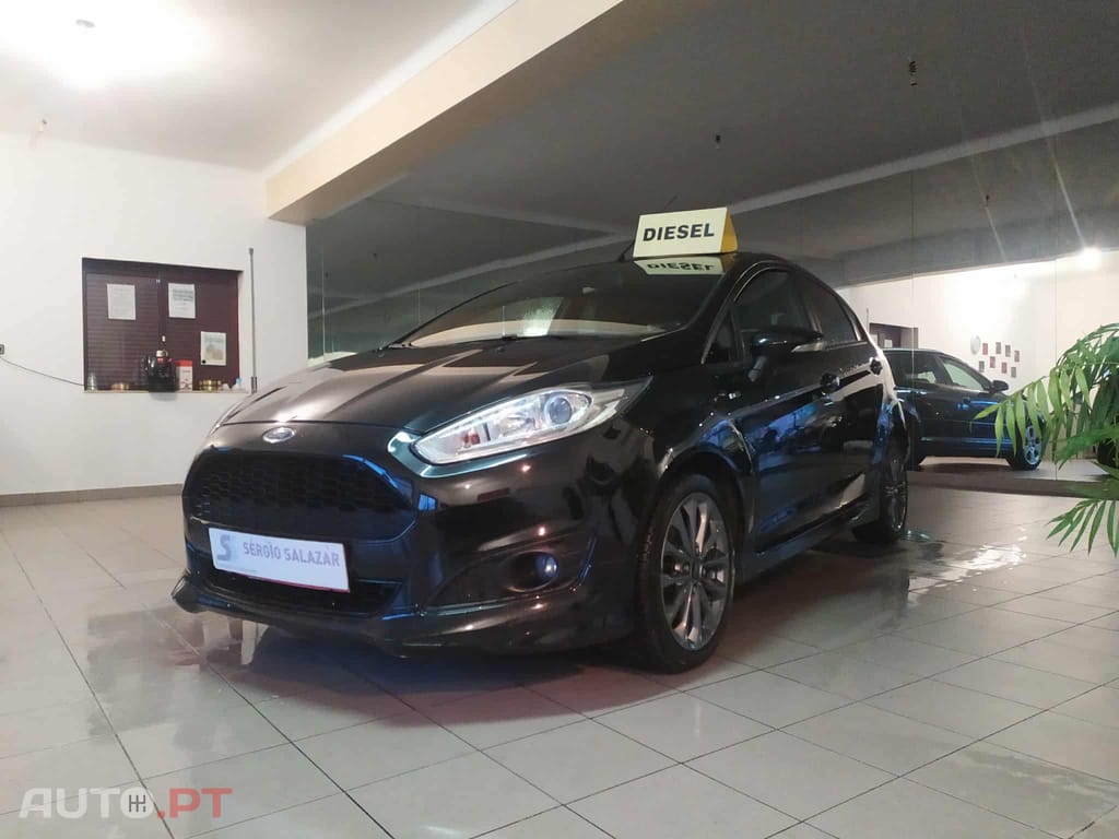 Ford Fiesta 1.5 TDCI 95 CV ST LINE
