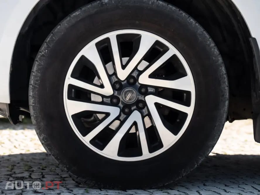 Nissan Navara 2.3 dCi CD 4WD N-Connecta