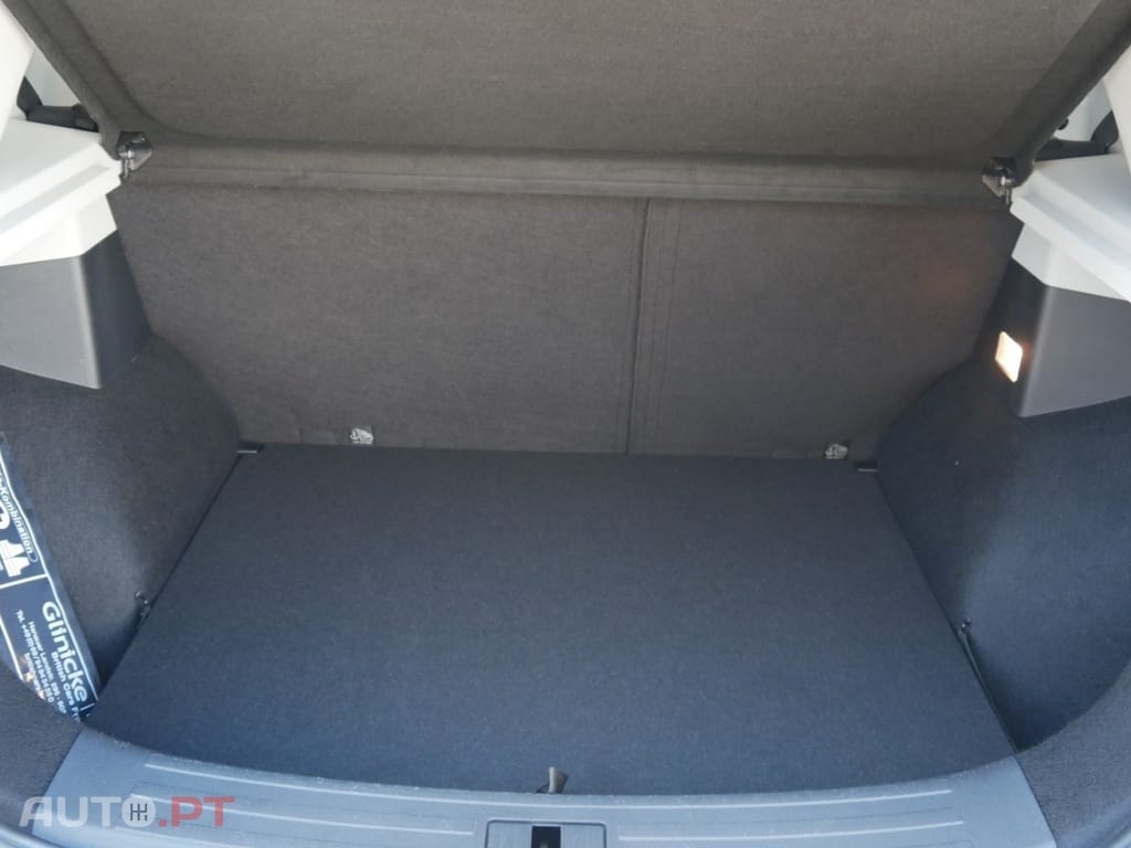 MG ZS I.V.A DEDUTÍVEL EV Comfort Navi LED 