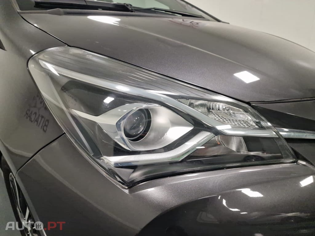 Toyota Yaris 1.5 HSD Comfort