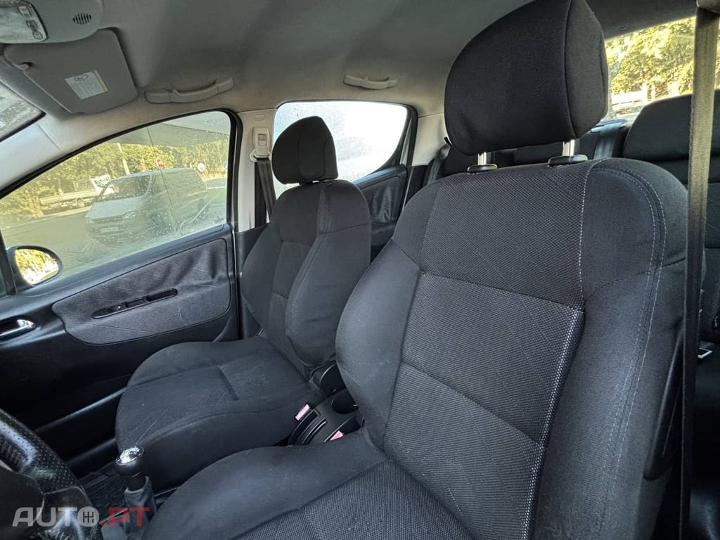 Peugeot 207 1.6 HDI 109cv