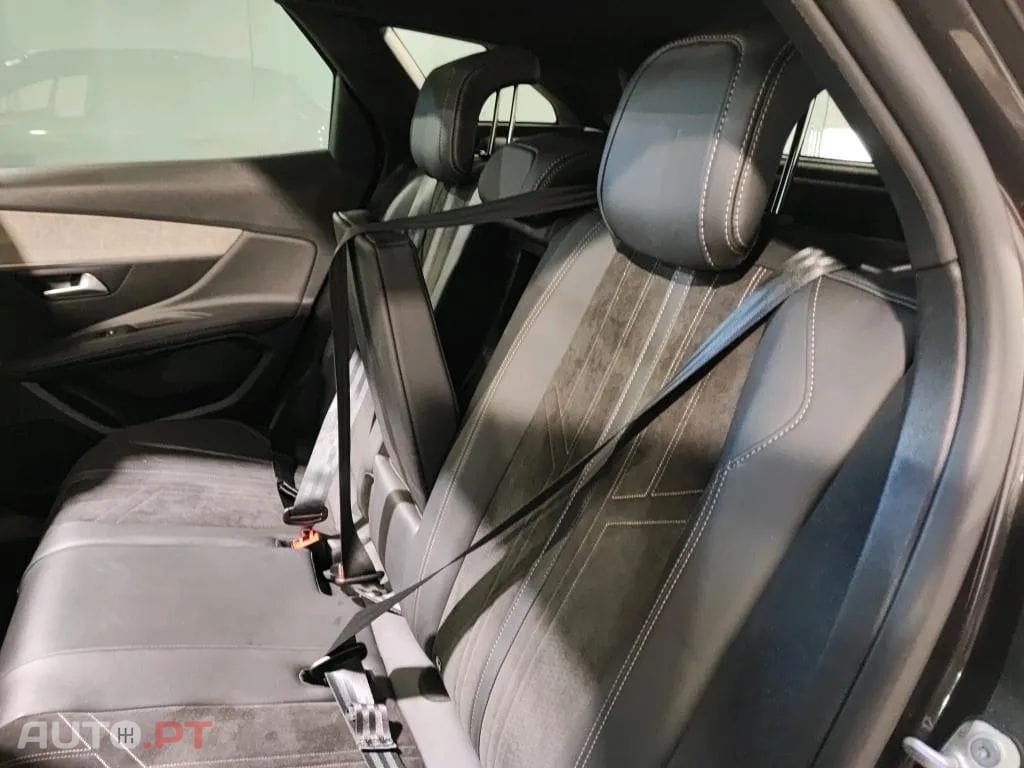 Peugeot 3008 1.5 BlueHDi GT EAT8