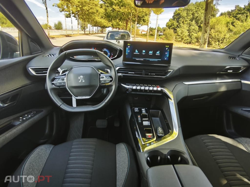 Peugeot 3008 1.6 Hybrid Allure Pack e-EAT8