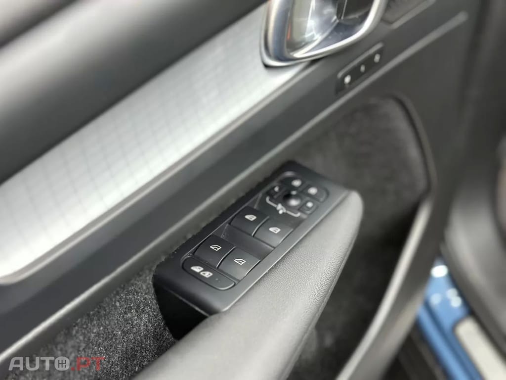 Volvo XC40 1.5 T4 PHEV R-Design