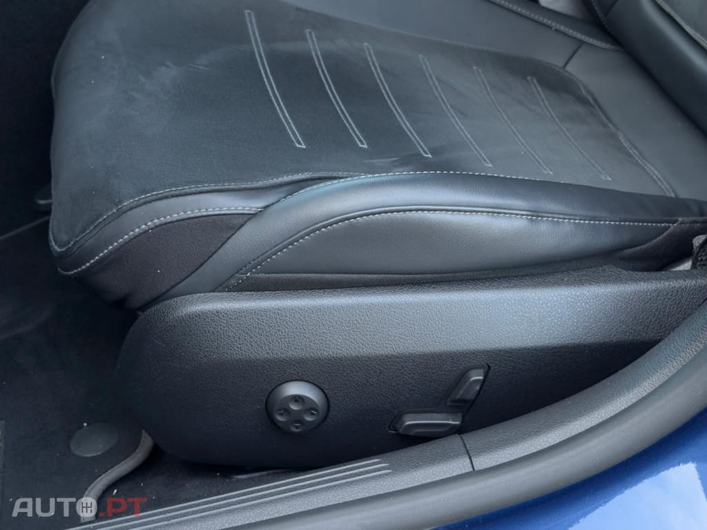 Mercedes-Benz C 300 C 300 e AMG Line PLUG - IN