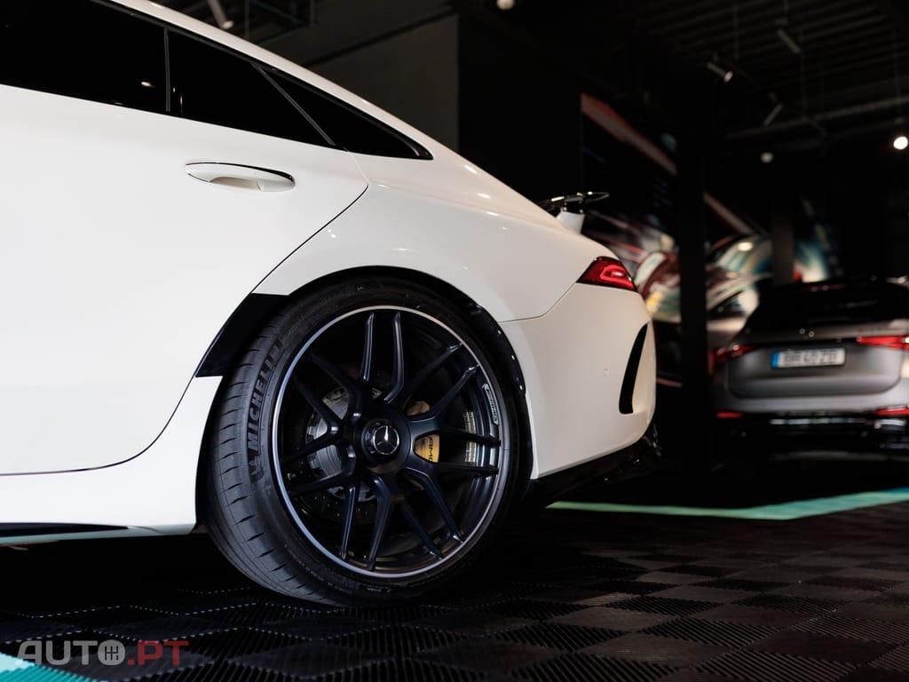 Mercedes-Benz AMG GT 63 s 4MATIC +