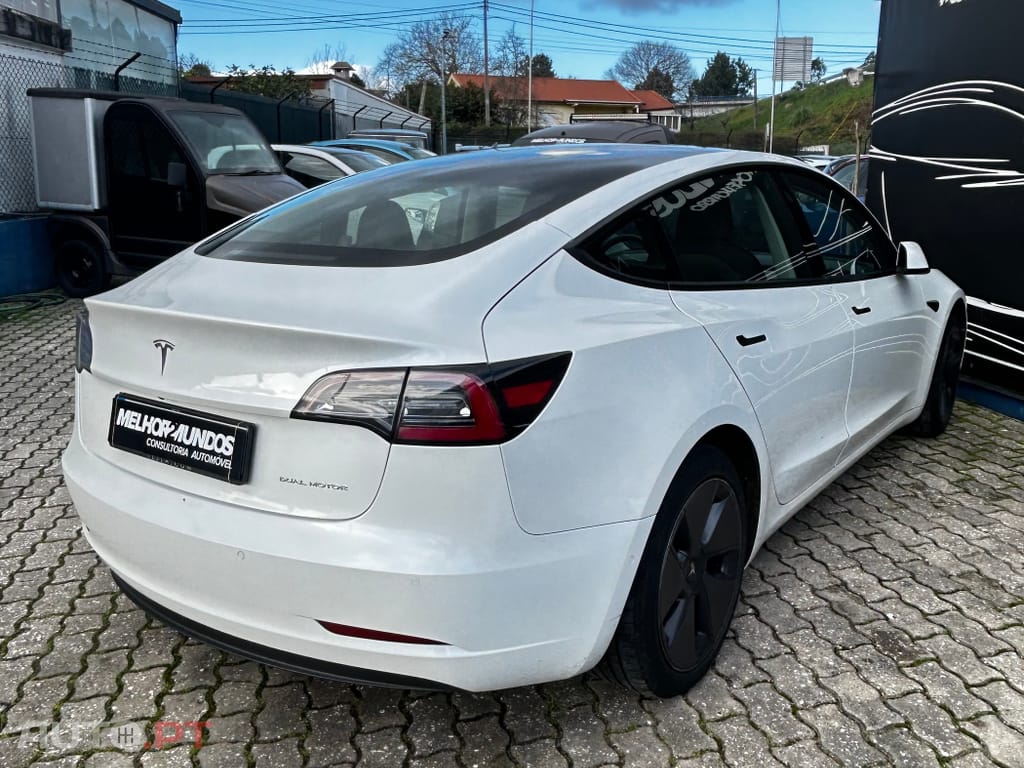 Tesla Model 3 Long-Range Dual Motor AWD