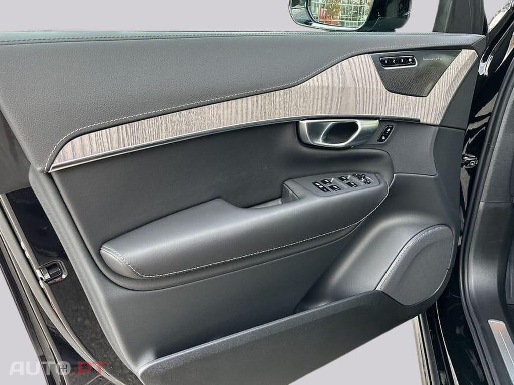 Volvo XC90 T8 AWD Recharge I.V.A DEDUTIVEL 