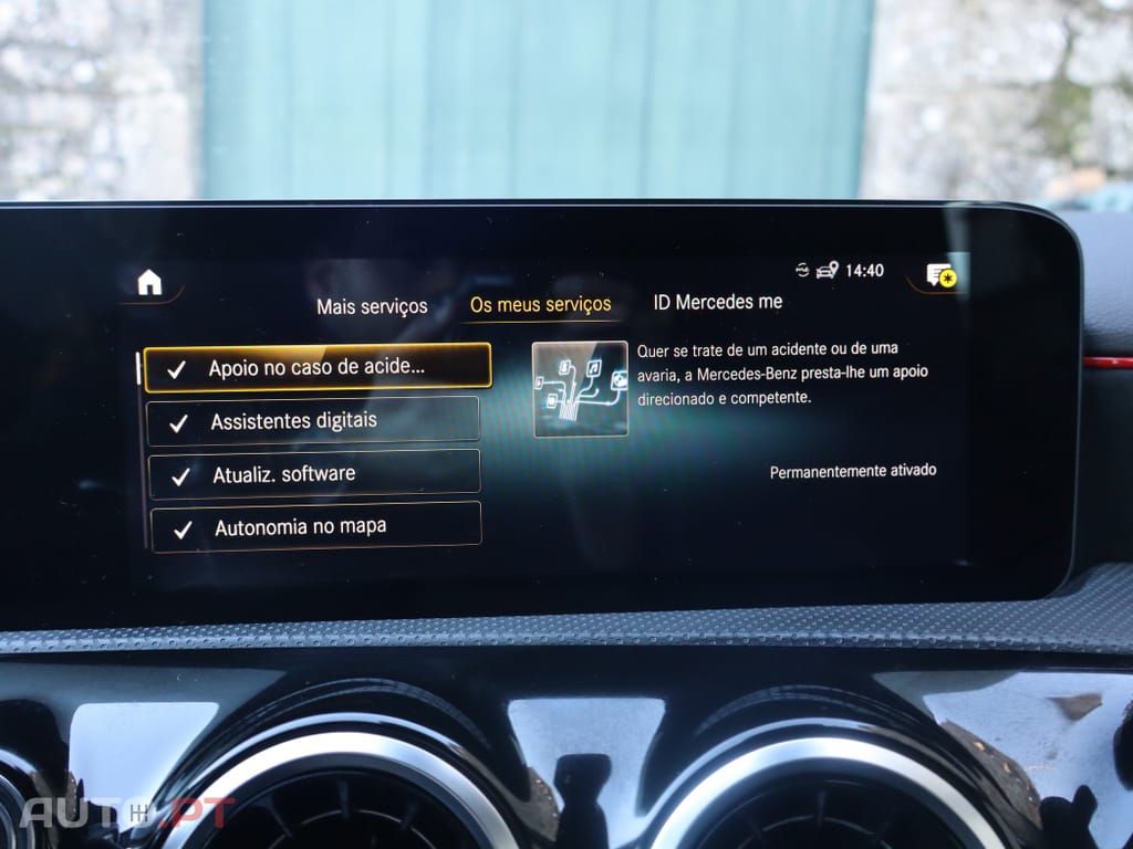 Mercedes-Benz A 250 e AMG Line