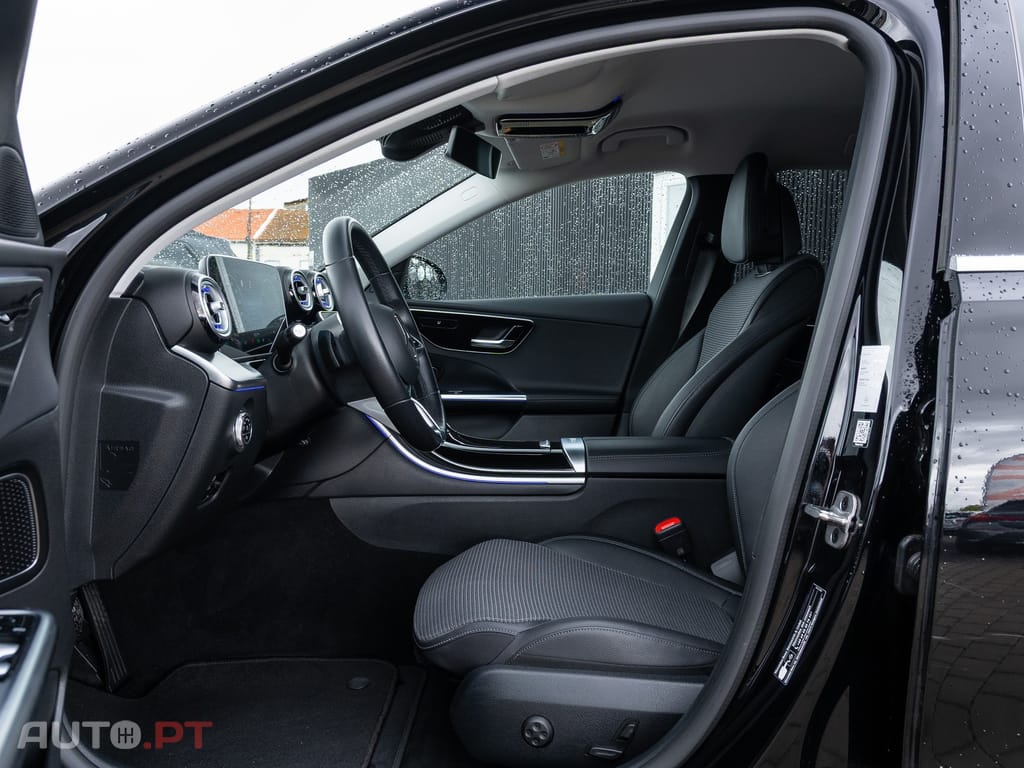 Mercedes-Benz C 300 e T 9G-TRONIC Avantgarde