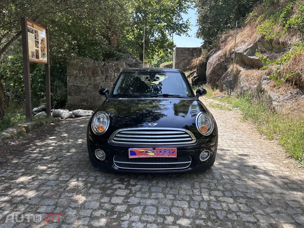 MINI Cooper Cooper D