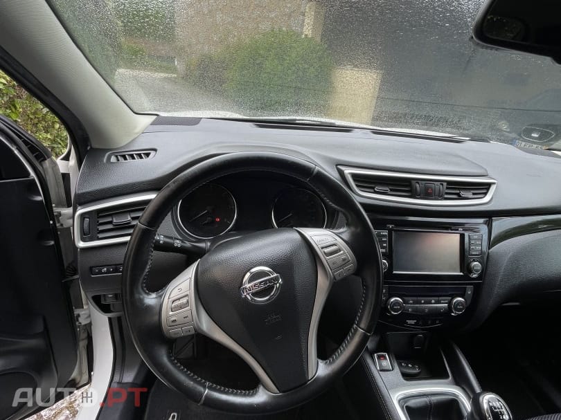 Nissan Qashqai 1.5 dCi N-Connecta 18 RS