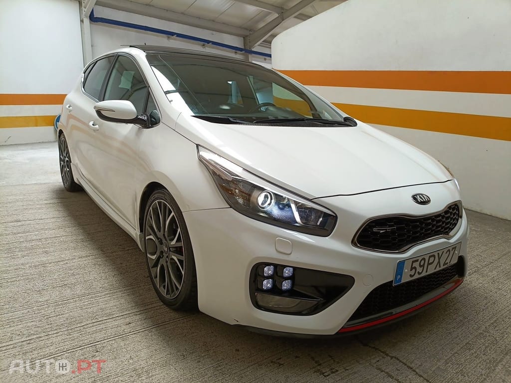 Kia Ceed 1.6 T-GDI GT TOP