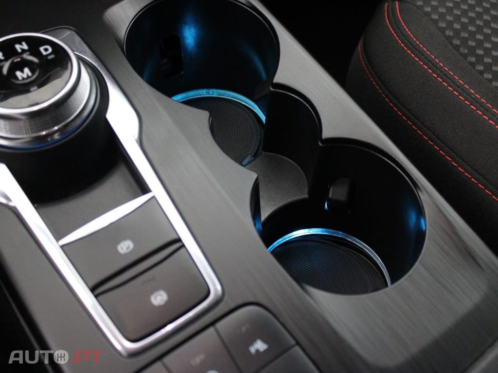 Ford Kuga 1.5 TDCI ECOBLUE TITANIUM I.V.A DEDUTÍVEL