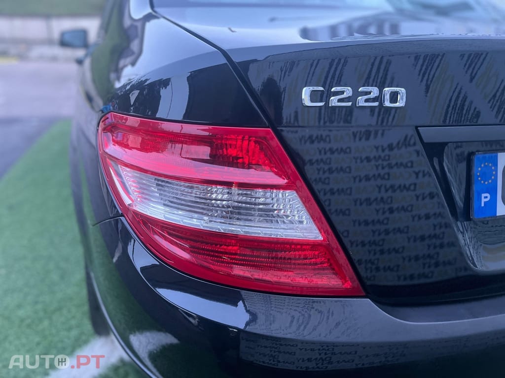 Mercedes-Benz C 220 blue efficient