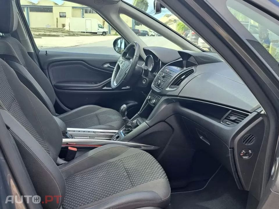 Opel Zafira 1.6 CDTi Cosmo