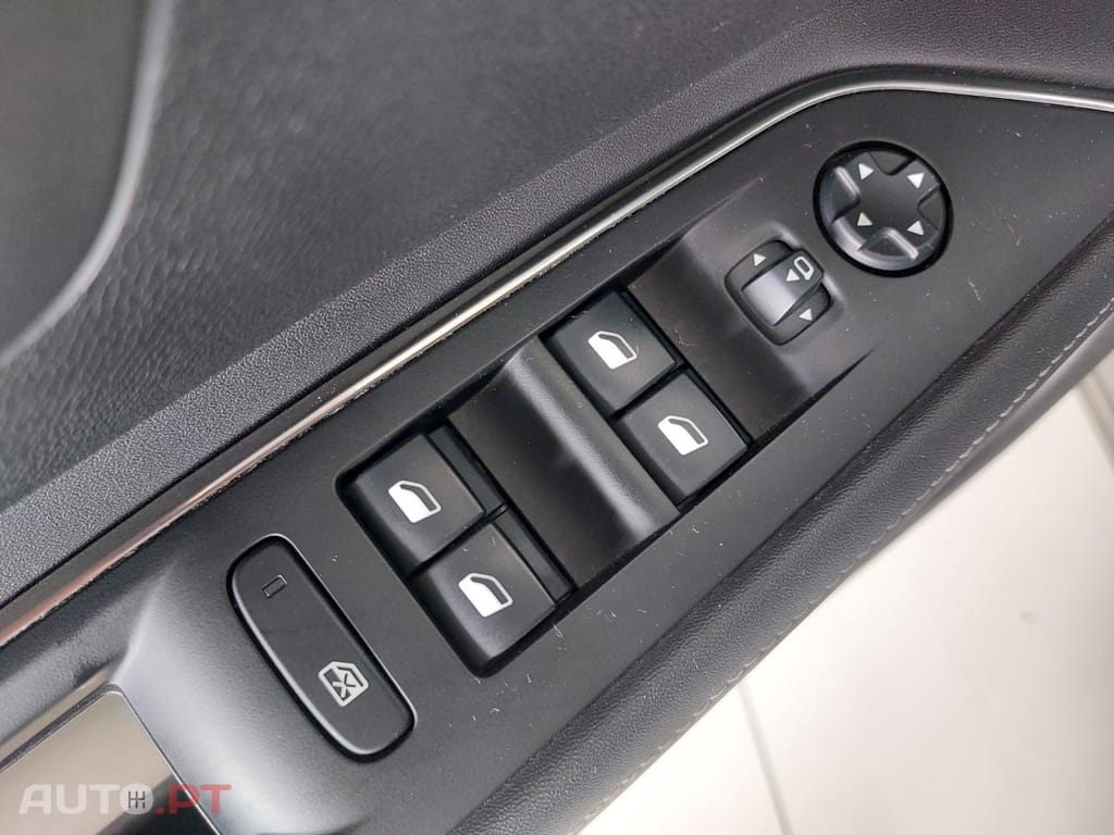 Peugeot 3008 1.5 BlueHDi Allure