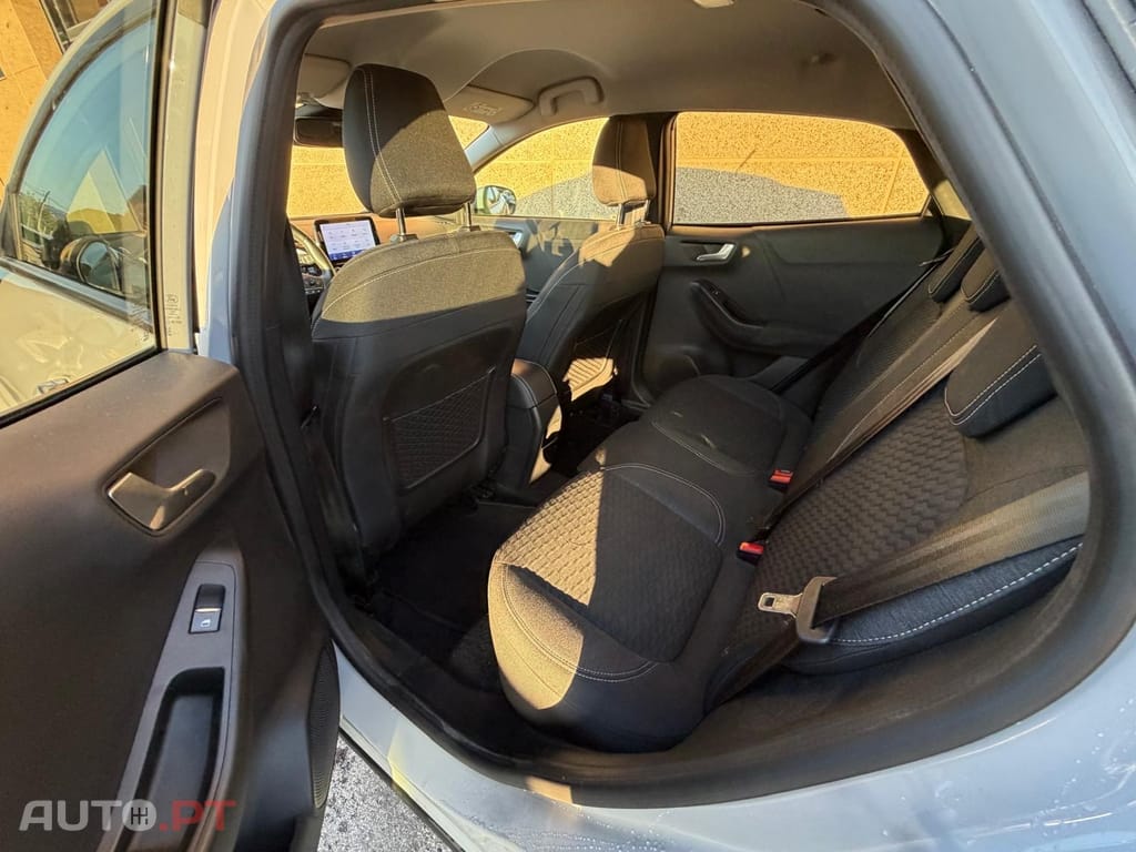 Ford Puma 1.0 Ecoboost Hybrid Titanium