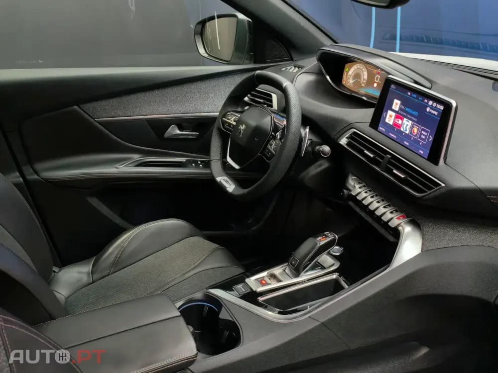 Peugeot 3008 1.5 BlueHDi Crossway EAT8