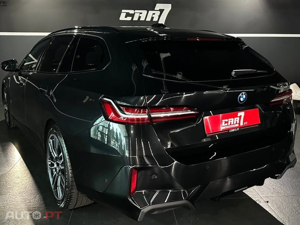 BMW 530 e Pack Desportivo M