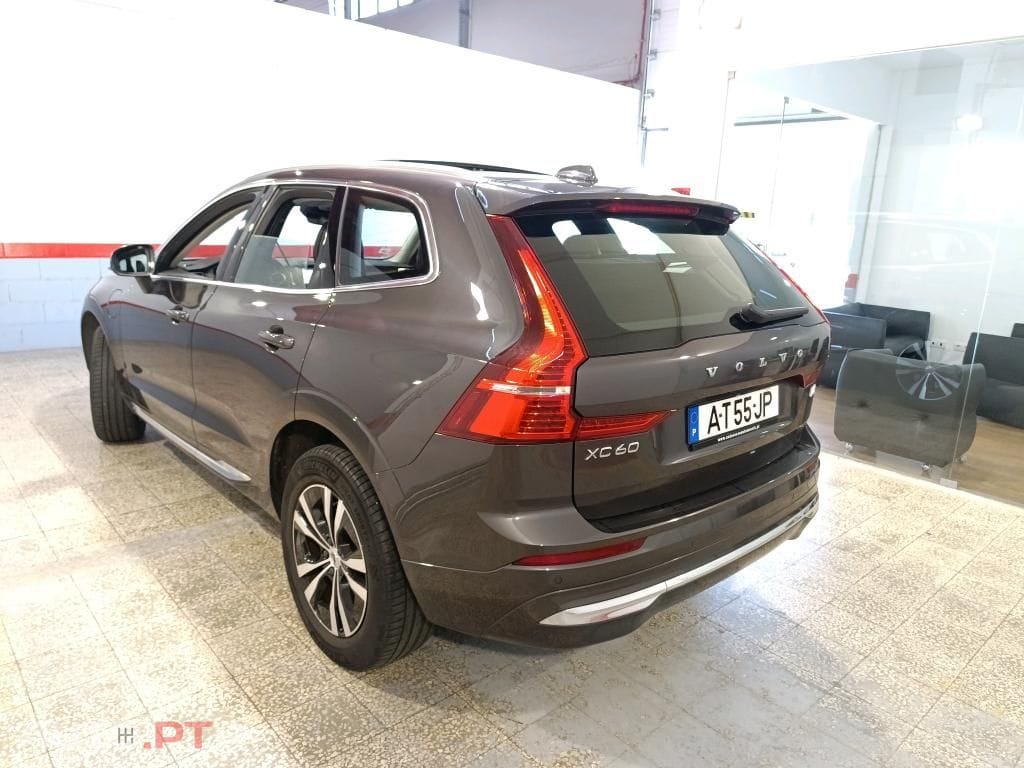 Volvo XC60 2.0 T6 PHEV Core AWD