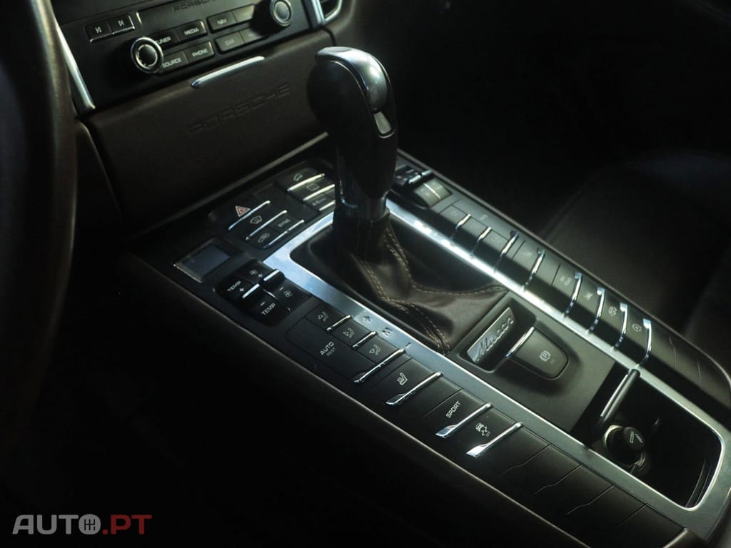 Porsche Macan PDK