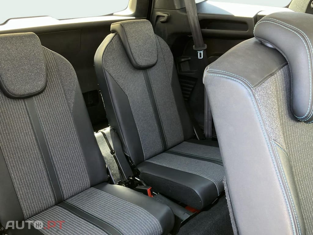 Peugeot 5008 1.5 BlueHDi Allure EAT8