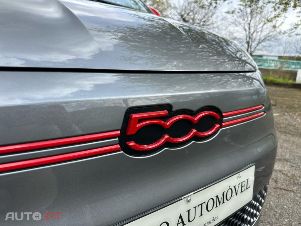 Fiat 500e 23kWh 95cv (RED)