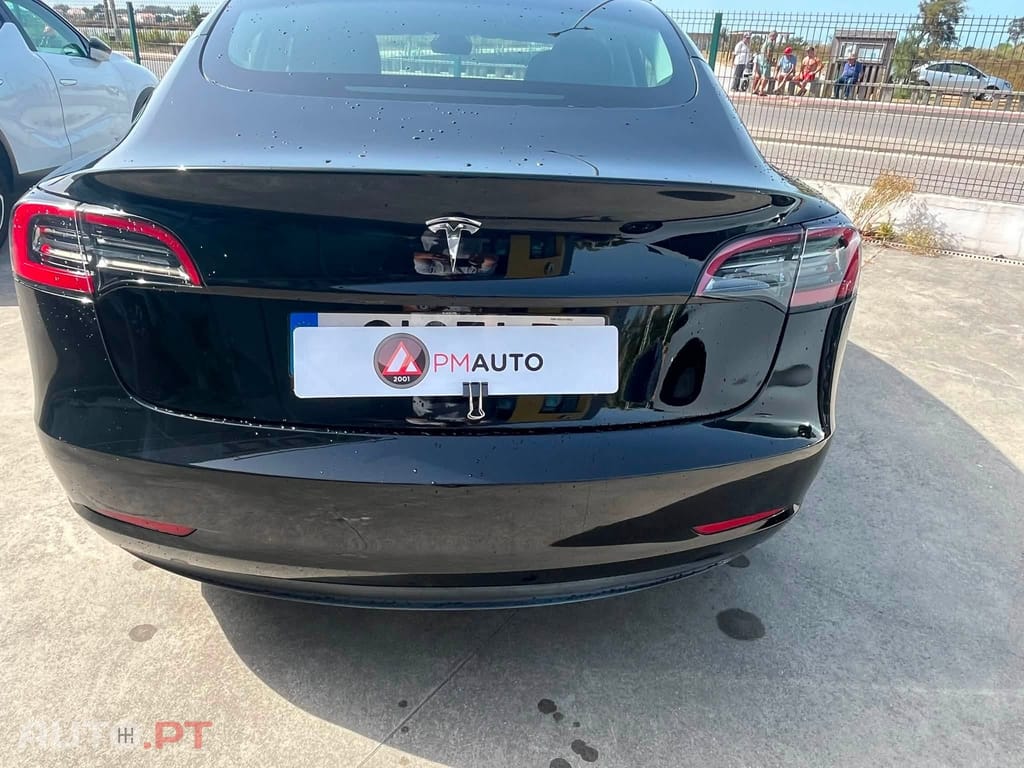 Tesla Model 3 Standard Range Plus RWD