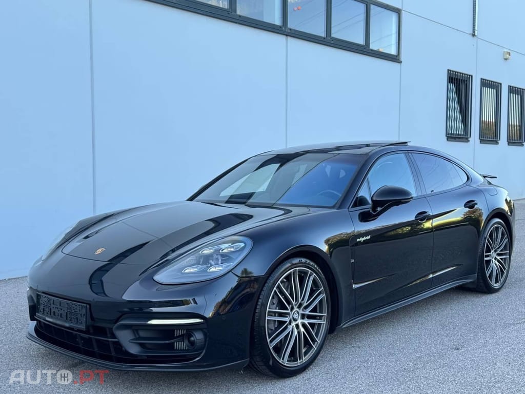 Porsche Panamera 4 E-Hybrid