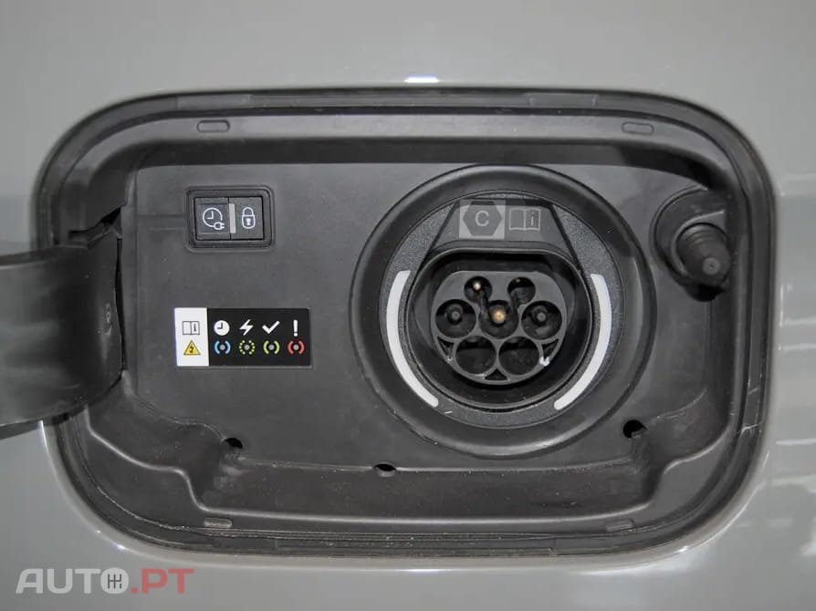 DS DS7 E-Tense Performance Line