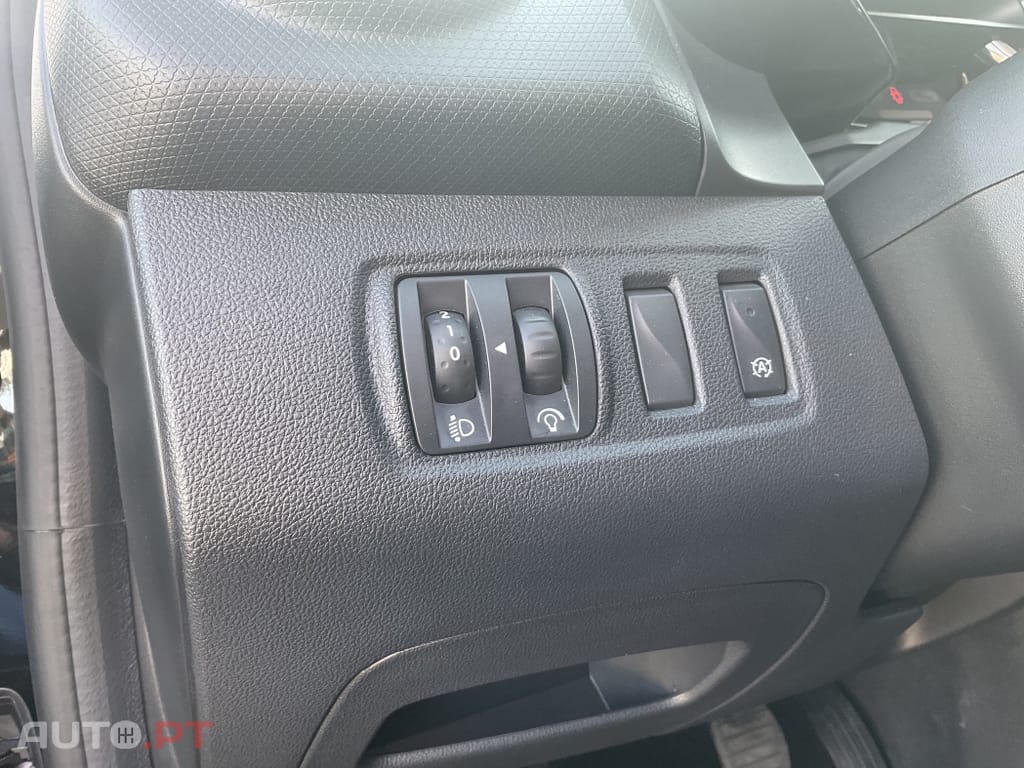 Renault Clio Sport Tourer 0.9 TCe Limited