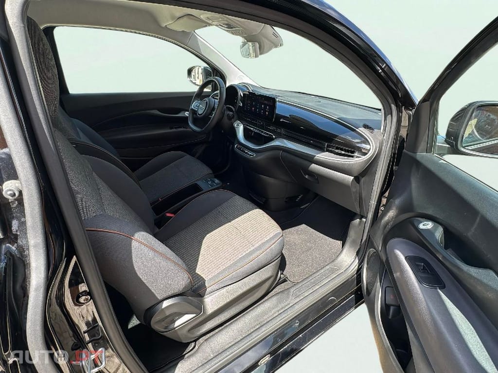 Fiat 500e Icon Plus 42 KWh