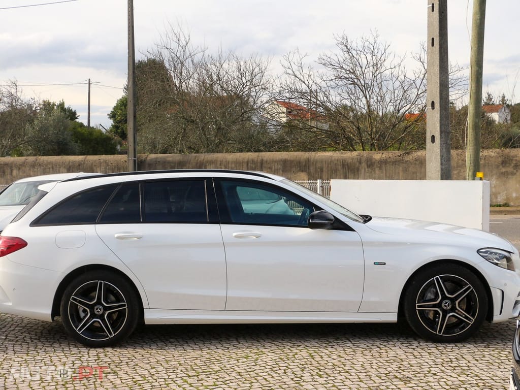 Mercedes-Benz C 300 de AMG Line